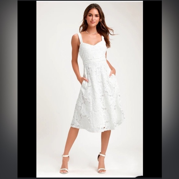 Lulus Wedding/White Lace Dress size XS NWT - Picture 1 of 8
